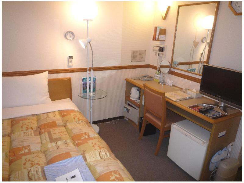 Toyoko Inn Toyama-Eki Sinkansen-Guchi No.1 Dış mekan fotoğraf